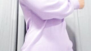 Beatriz dançando sem calcinha