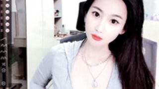 WanWan-Love z1 pvt spy Pee part1