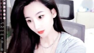 WanWan-Love z1 pvt spy Pee part1