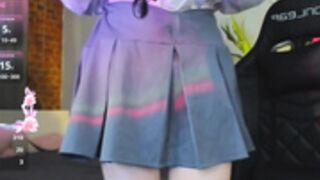 Mo_na sits on your face short vid