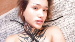 CB_goth_dolll_October-26-2024_22-30-58