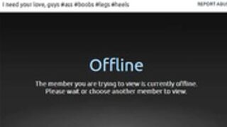 Holy_Crap_ - Rubbing her pussy shows her face