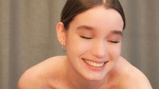 Harrieteasley flash 02