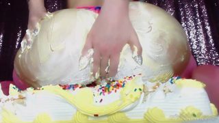 VioletDoll_with_Cake_on_ass_and_titties