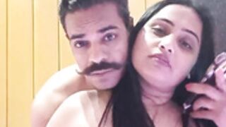 Father and daughter couple show