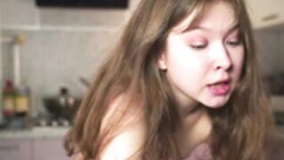 Silk_Geisha - naked dancing in kitchen