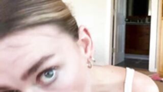 Halli_n_lover - Short BJ Video