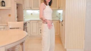 harrieteasley 11