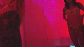 Maddy May - Pro Photoshoot masturbation