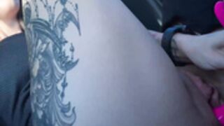 Maddy May - solo car masturbation