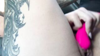 Maddy May - solo car masturbation
