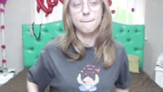 TracyLll tits and tongue