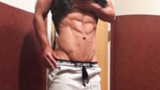 Ellasfitnesslife freaky body flexing