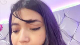 alisson_carolina73 peeing