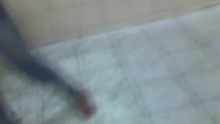 Colegiala se dseznuda frente a sus amigas Brasil