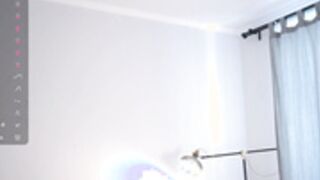 Emmiemurray shows her big fantastic boobs