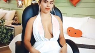 KATAALINAAA sexy modell show her asshole