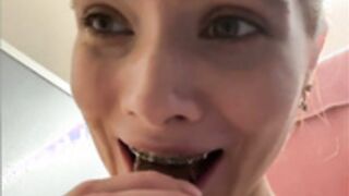 Assole squirt pee 2026-02-17