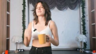 karolineshankin touch boobs under bra