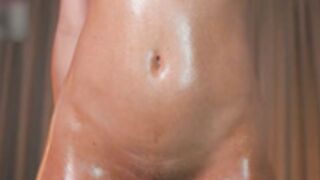 alison_miller9 wet and in doggy