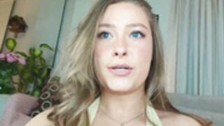 x_lily_x show pussy and huge boobs