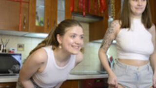 HotCaramellsTV - 17_12_2025