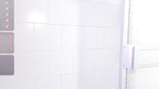 He1dy shower show at home
