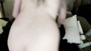 Eve003300 shows her ass and plays with dildo