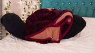 Babyangiee ride dildo and masturbating 24-12-30