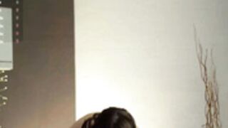 Aislyfarran topless 2