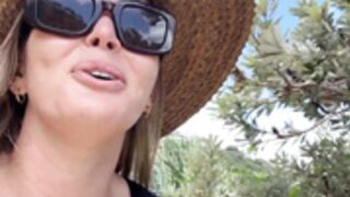 Elle Knox nude vlog 1