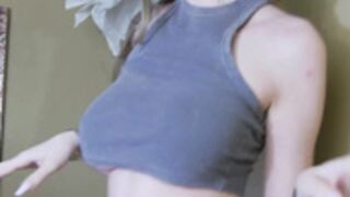 Artemiss underboob