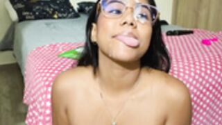 phoenixxx69_ 07.21.2023 cum on face with glasses