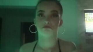 C4 bambina30 fucked in jacuzzi
