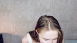 Hayles_Hayes pussy rub with pearl necklace