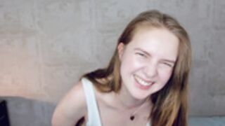 Hayles_Hayes pussy rub with pearl necklace