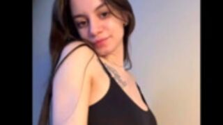 Kendall_Kiss8888 plays and licks her nipples