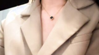 Jessical mastrubating at cafe