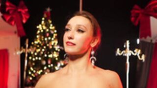 _Meganmeow_ 2024-12-22 christmas ballerina show
