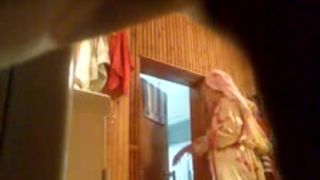 Espiando Ala Hermanan En Su Havitacion