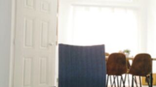 Grettabenett handbra and playing