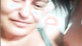 fav mommy zoom boobs nip pinch milk drop