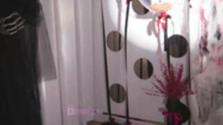 taanni_bc masturbating on carpet