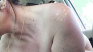 Ellaxxstar bounce his big tits and play with his pussy