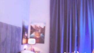 Telladreamer_ suspenders show 01.25.2026