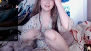 Yoliverse masturbating