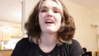 giantess friend butt slave