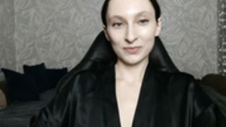 effy_gray nude milf huge tits silk robe sexy