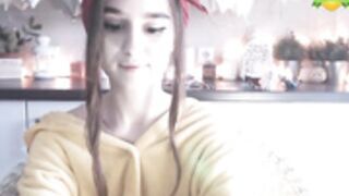 Ashleyraye moaning orgams ohmibod