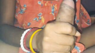 Housewife milky boobs